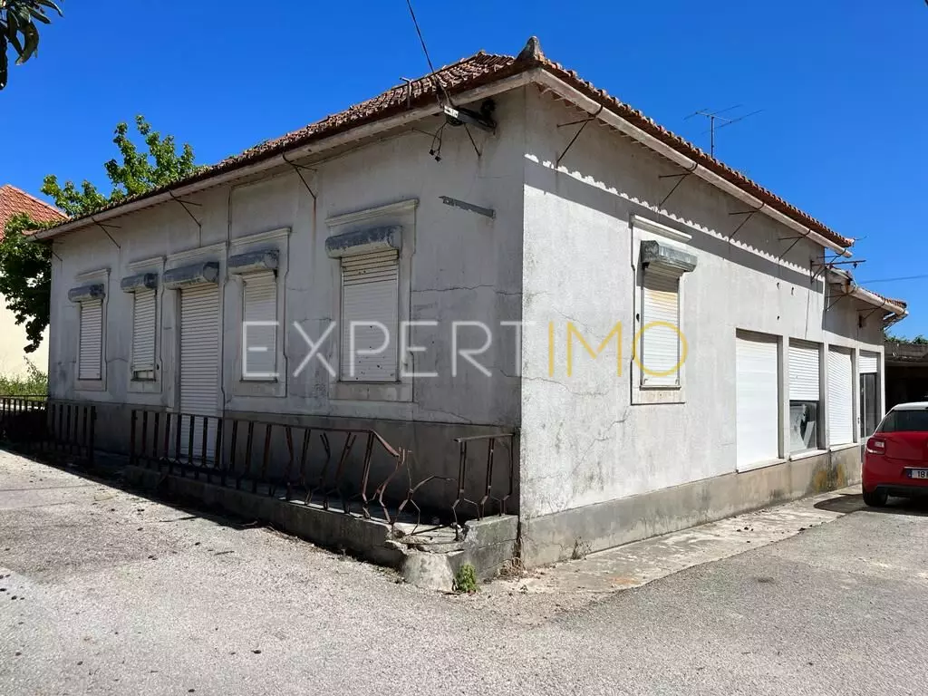 (2)Casa de R/C para remodelar - Juncal Porto de Mós Leiria