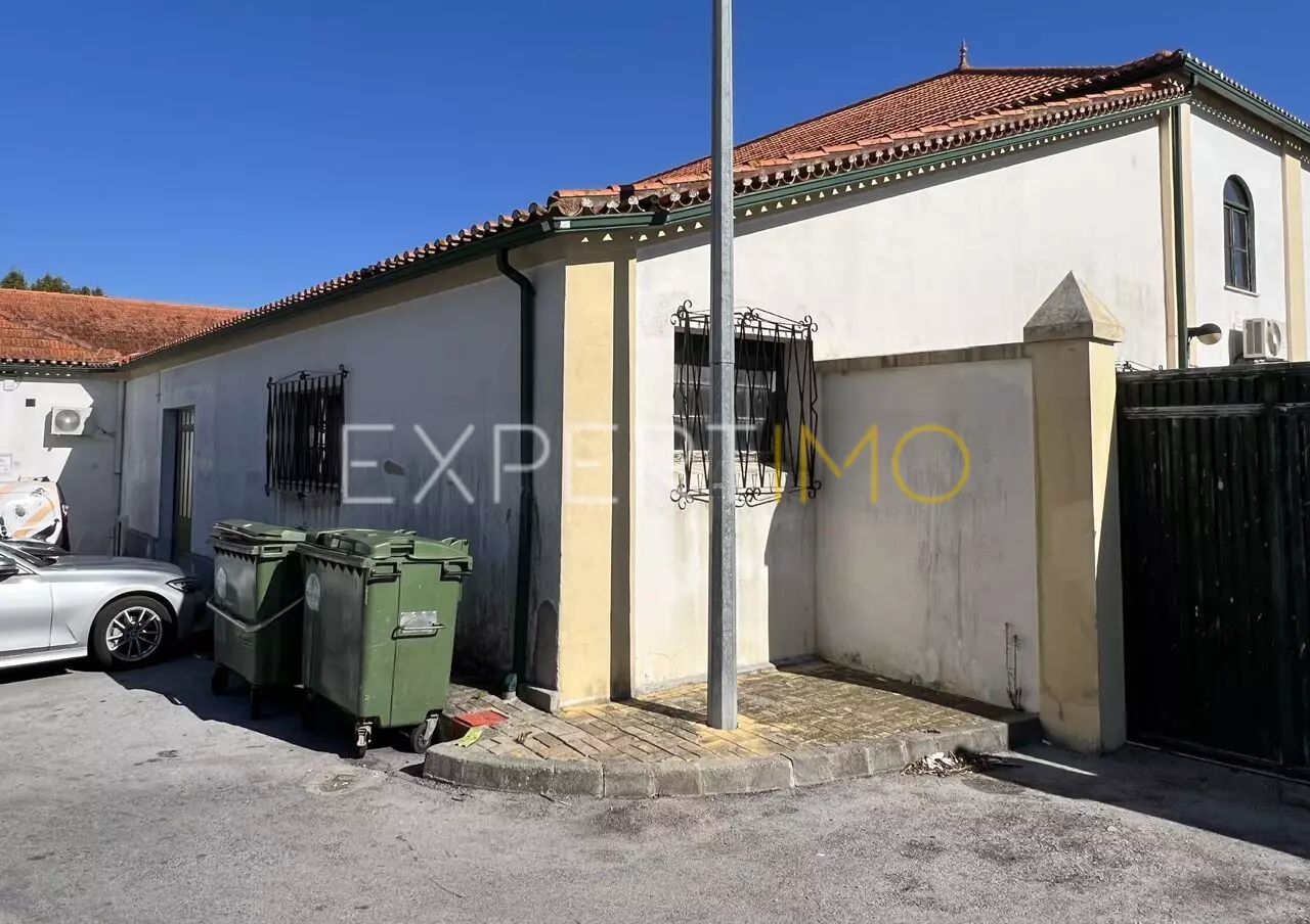 (1)Arrendamento - Armazém c/ 2 andares e 2 casas de banho 283m2 em Taveiro, Coimbra