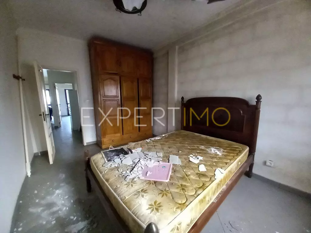 (8)Excelente apartamento remodelado na Costa da Caparica