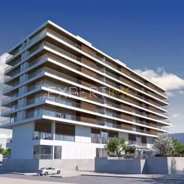 Apartamento T2 com Piscina panorâmica no Rooftop e vista rio e mar, Linda-a-Velha - 1